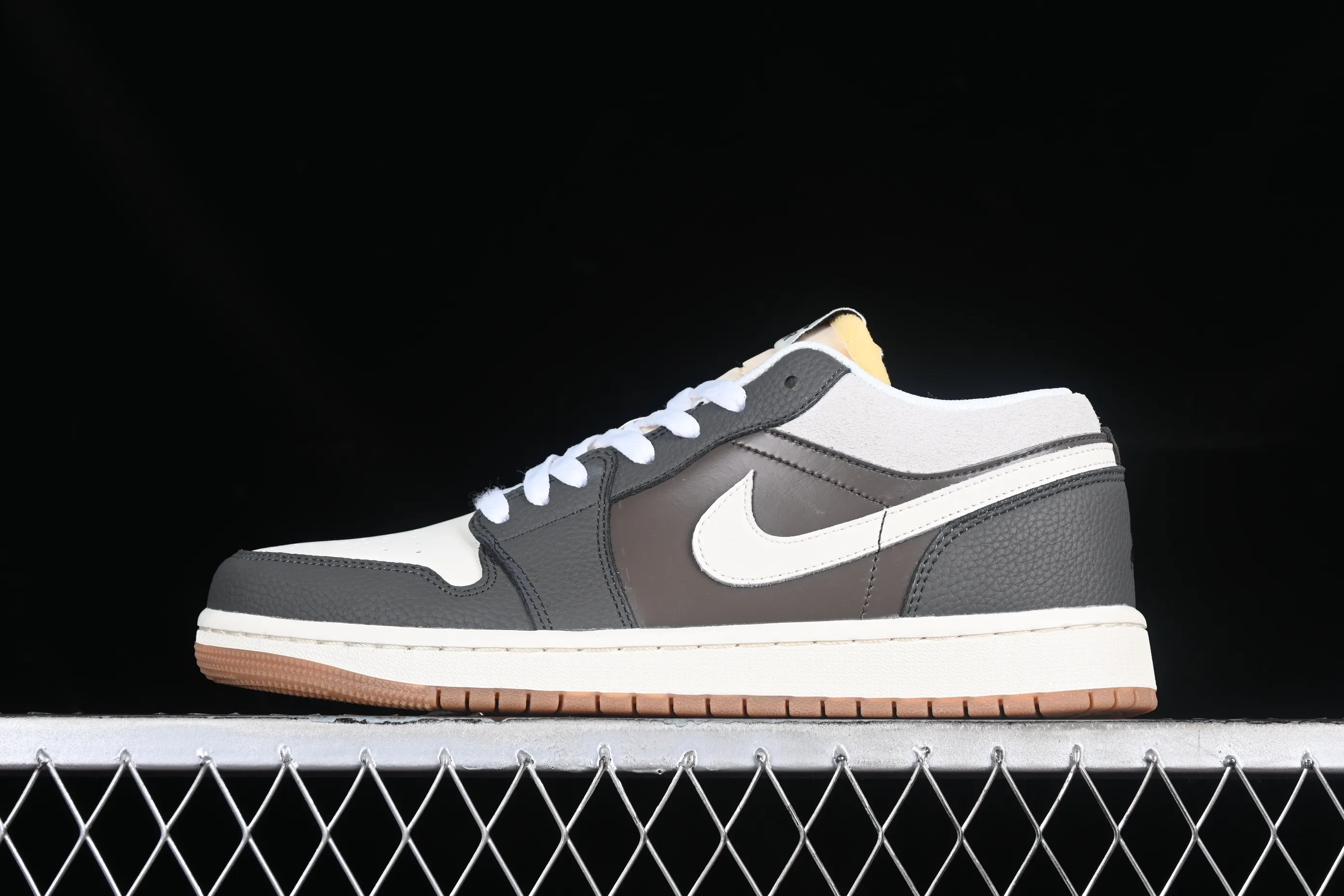 All categories Air Jordan Jordan series basketball shoes Air Jordan 1 Low Air Jordan 1 Low "Snkrs Day" AJ1 Joe 1 Magpie Gray Toe Low-top cultural casual sneakers FD0399-004